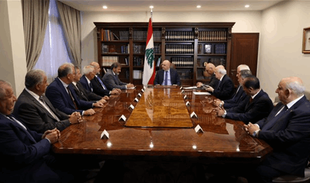الرئيس عون شدد على أهمية تعزيز السلامة المرورية