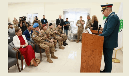 بدعم إيطالي.. 30 طناً من المستلزمات الطبية تصل للجيش