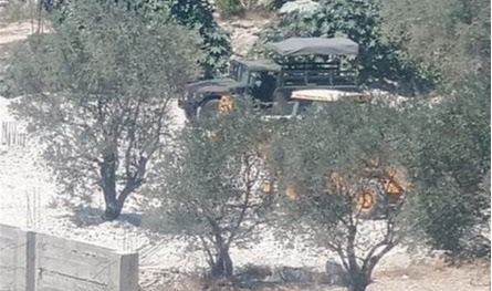 الجيش يقوم بتفكيك صاروخ في بلدة البابلية