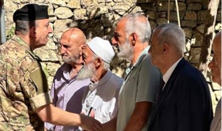العماد هيكل زار عائلة الشهيد محمد حسام اسماعيل معزياً