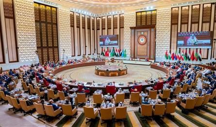 تحليلات بشأن القمة العربية في الدوحة