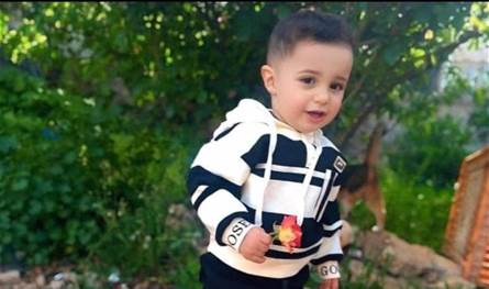 سقط من الطابق الثالث.. ابن السنتين فارق الحياة في وادي خالد