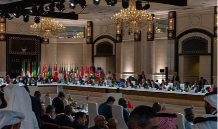 من حضر ومن غاب عن قمة الدوحة الطارئة؟