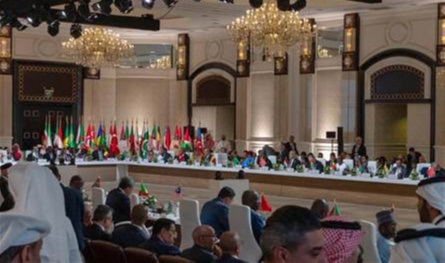 &quot;تفعيل آليات الدفاع المشترك&quot;.. هذه أبرز بنود مشروع بيان قمة الدوحة 