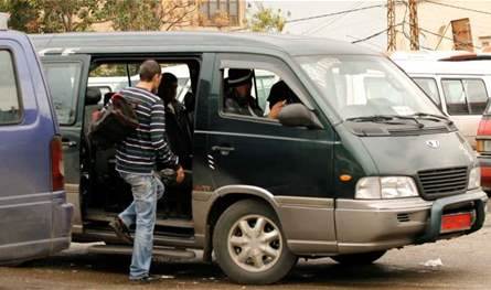 الفانات في لبنان.. مسرح الحياة اليومية على أربع عجلات