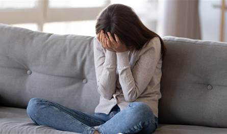 كيف تؤثر الهرمونات على الصحة النفسية والجسدية للمرأة؟