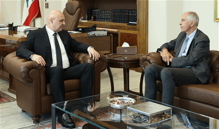 لبنان ينتظر ضغطا خارجيا لوقف الاعتداءات الاسرائيلية.. عون: صمت الدول الراعية تقاعس خطير