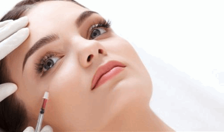بعد عمليات التجميل.. هكذا بدت هذه الفنانة (صور)