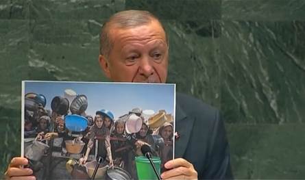 أردوغان: ما يحدث في غزة إبادة على الهواء مباشرة