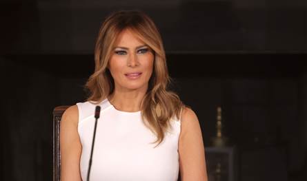 تقرير يكشف: ميلانيا ترامب تجاهلت زوجة زيلينسكي!