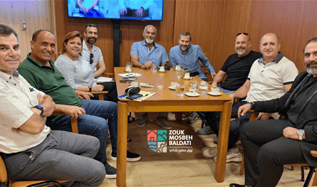 بلدية زوق مصبح بحثت تطوير الشارع السياحي مع أصحاب المنتجعات والمسابح