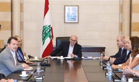 بالأسماء... 3 وزراء شيعة لم يحضروا إجتماع السرايا