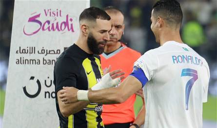 بالفيديو: لحظة استثنائية بين رونالدو وبنزيما في &quot;كلاسيكو السعودية&quot;