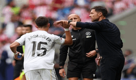 ألونسو يفتح النار على لاعبي ريال مدريد بعد الخسارة أمام أتلتيكو