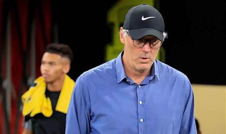 الاتحاد السعودي يحسم موقفه النهائي من إقالة لوران بلان