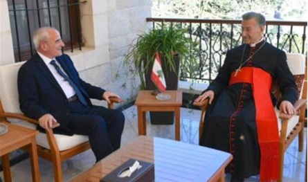 منسى بعد لقائه الراعي: نسترشد بتوجيهاته لحل الأزمة