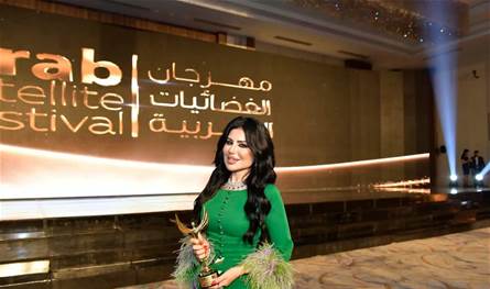 بعد تجاهل مصافحتها.. حليمة بولند ترد على الفنان أحمد عبد العزيز