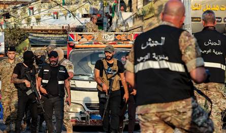وفد عسكري من رام الله الى بيروت وورقة موحّدة لـ&quot;فلسطينيّي لبنان&quot; قيد الاعداد