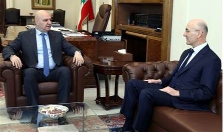&quot;لضرورة إجراء الانتخابات في موعدها&quot;.. عون يتابع التحضيرات مع الحجار