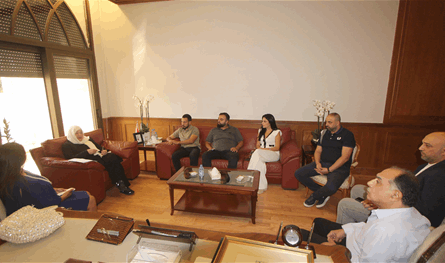 بهية الحريري تعقد اجتماعًا لتنسيق الأنشطة الرياضية والفنية للمدارس في صيدا