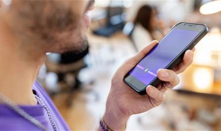 أصوات الذكاء الاصطناعي باتت مطابقة للبشر.. وتحذير