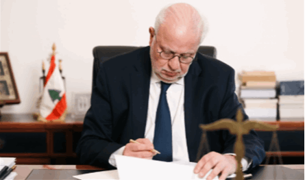 تعميم نصار: مواجهة مع كتّاب العدل أم منع من الترشح للانتخابات؟