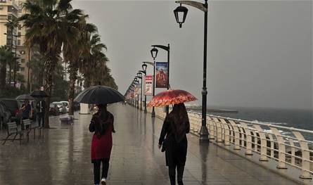أمطار غزيرة وعواصف رعدية.. منخفض جوي يضرب لبنان في هذا الموعد