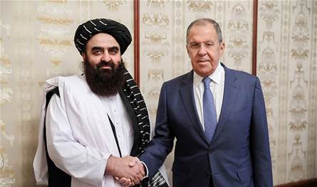 وزير خارجية طالبان للافروف: لن نسمح للأميركيين بالعودة إلى قاعدة &quot;باغرام&quot;
