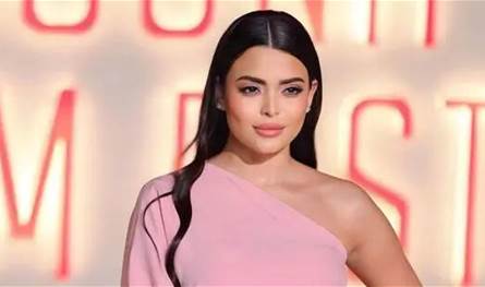 بعد اتهامها بتعمد الجرأة للفت الانتباه… فنانة شهيرة تخرج عن صمتها وترد