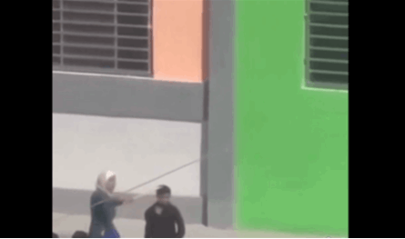 توقيف مديرة مدرسة سورية.. فيديو يكشف ما فعلته بطلابها!