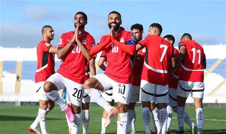 &quot;أنا ماما&quot;.. غناء ورقص محمد صلاح بالصعود إلى كأس العالم 2026 (فيديو)