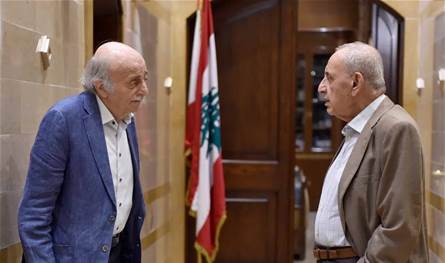 بعد غارات المصيلح.. جنبلاط اتّصل ببري مطمئنا ومستنكرا