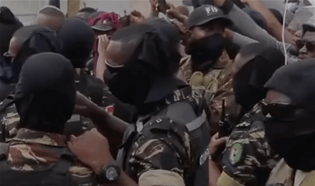 فيلق قيادة أفراد جيش مدغشقر يُعلن سيطرته على القوات المسلحة