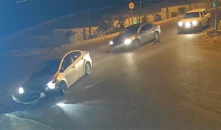 بالفيديو: إصابة ضابط وعنصر أمني خلال مطاردة مطلوب على طريق السعديات