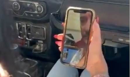 بالفيديو... اتصال بين أسير إسرائيلي ووالدته وهذا ما قالته الأخيرة