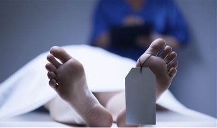 خبر غير متوقع.. العثور على جثة مؤثرة وابنتها في شقتهما!