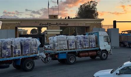 تعقيدات تؤخر فتح معبر رفح.. وتأجيل &quot;400 شاحنة مساعدات&quot; يومية