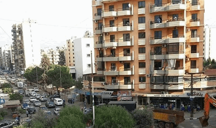 في أبي سمراء.. مداهمة شقة وتوقيف شخص