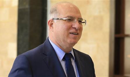 حيدر يدعو للحوار والبحث عن حلول لتعويضات نهاية الخدمة