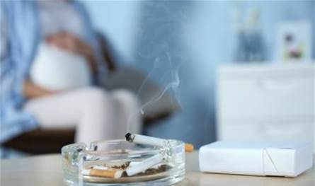 كيف يؤثر التدخين على الأم والجنين خلال فترة الحمل؟