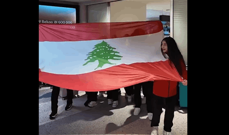 رقصٌ وفرح في المطار.. &quot;بطلات لبنان&quot; يحتفلن بـ&quot;التأهل&quot; (فيديو)