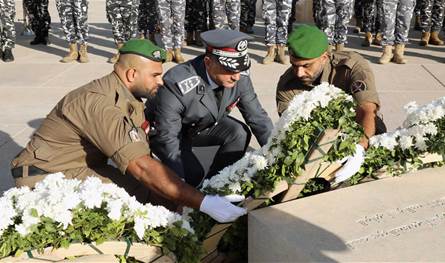في ذكرى استشهاده… تحية وفاء لروح اللواء وسام الحسن ورفيقه 