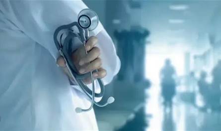 اقتراحان جديدان لتحصين الأطباء وضمان كرامتهم المهنية