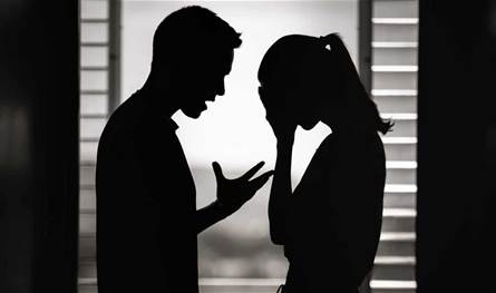 غيرة قاتلة: رجل يهاجم زوجته بعد خصم بسيط من الجزار في الصين
