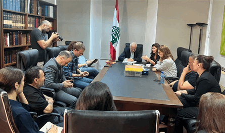 نصار يلتقي أهالي الصحافيين الشهداء لمتابعة قضايا العدالة
