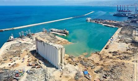 مرفأ بيروت.. إنجاز يلفت أنظار الصحافة الدولية