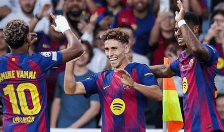 برشلونة يكتسح أولمبياكوس