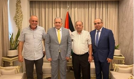 دفع الأقساط المدرسية الرسمية للاجئين الفلسطينيين في لبنان