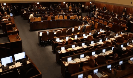 الكنيست يُوافق على مشروع قانون تطبيق السيادة الإسرائيلية على مناطق الاستيطان في الضفة الغربية