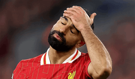 حذف صورته بقميص ليفربول.. هل انكسرت الجرة بين صلاح والريدز؟